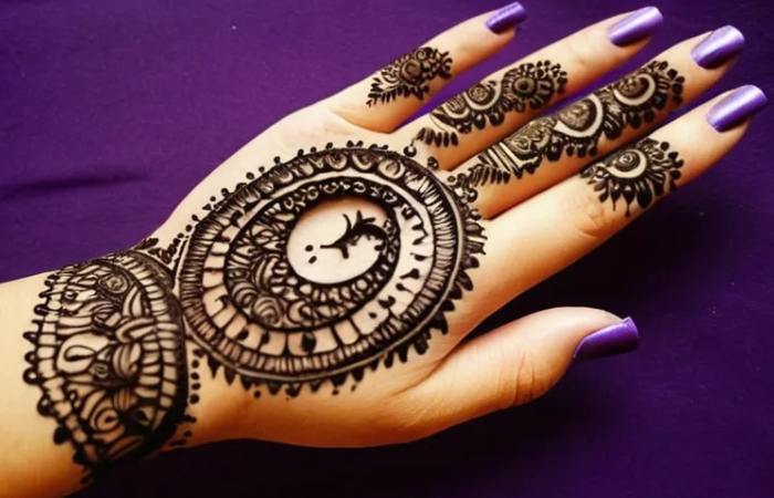 Crescent Moon Mehndi Design